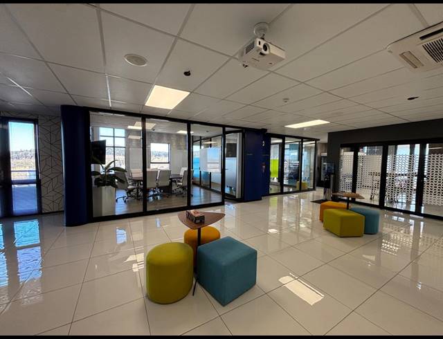 1,429M² OFFICE TO LET IN TYGER VALLEY